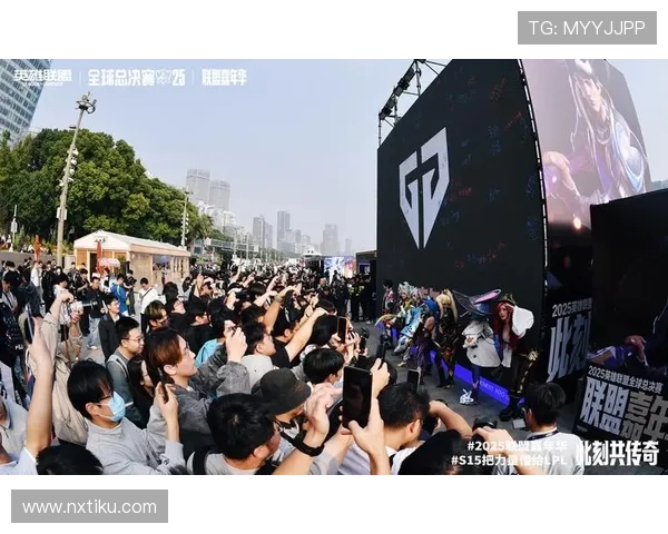 全球电竞盛典燃爆冬季各大战队鏖战巅峰决赛引发亿万玩家热议