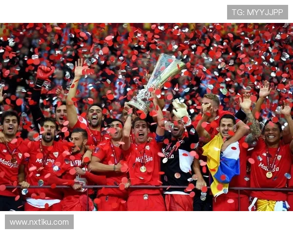 斯温登俱乐部的辉煌历史与发展轨迹分析：从起伏中崛起的英格兰足球劲旅