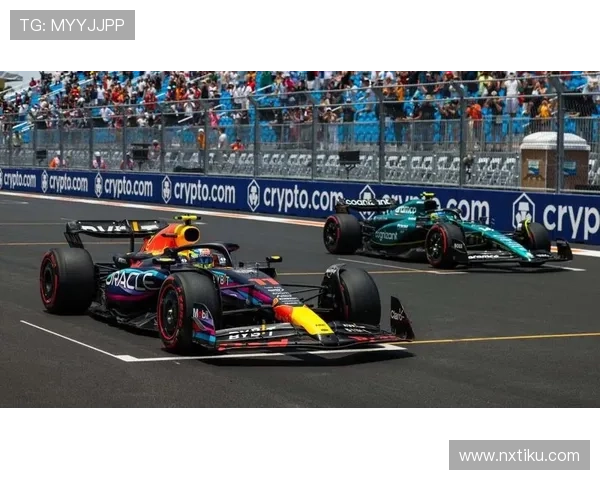 F1赛季最新动态：红牛车队再度包揽冠军，赛道激烈竞争加剧