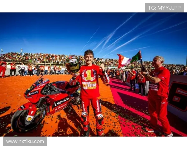 MotoGP赛场风云再起顶尖车手激战年度冠军争夺激烈上演大战
