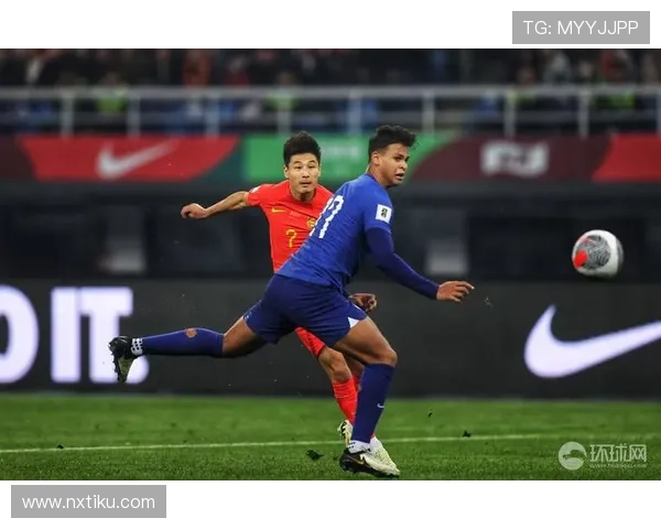 世界杯预选赛激烈角逐 中国队迎战强敌目标晋级