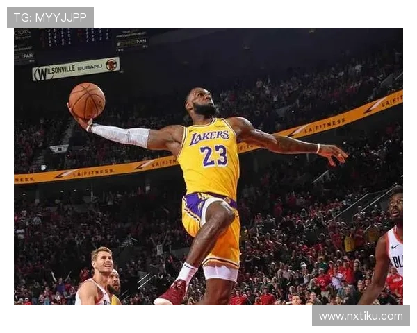 詹姆斯生涯新高39分带领湖人击败勇士 关键时刻展现王者风范